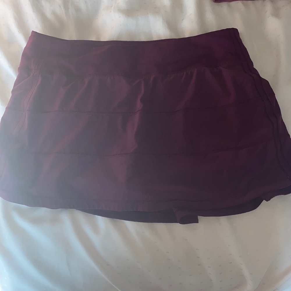 Lululemon pace revival skirt in plum